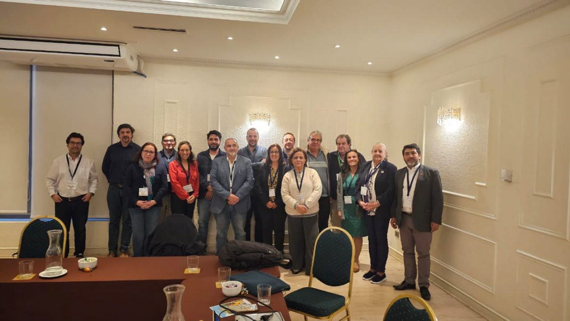 La FCA/UNA marca presencia en Reunión Anual de Investigadores en Chile
