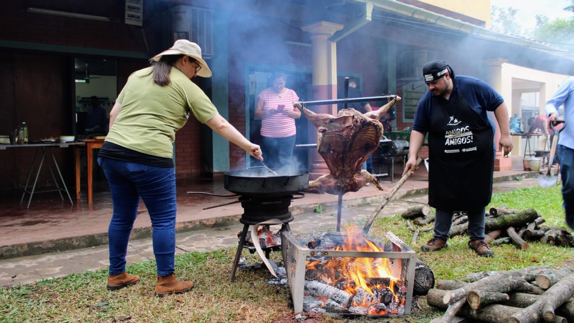 Celebración Anual «Karu Guasu» de la FCA/UNA en Conmemoración del Día Mundial de la Alimentación