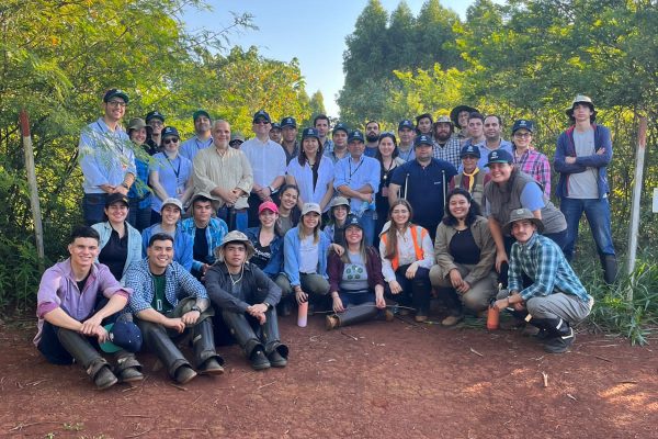 Colaboración de la FCA/UNA en la Restauración del Paisaje Forestal de ITAIPÚ Binacional