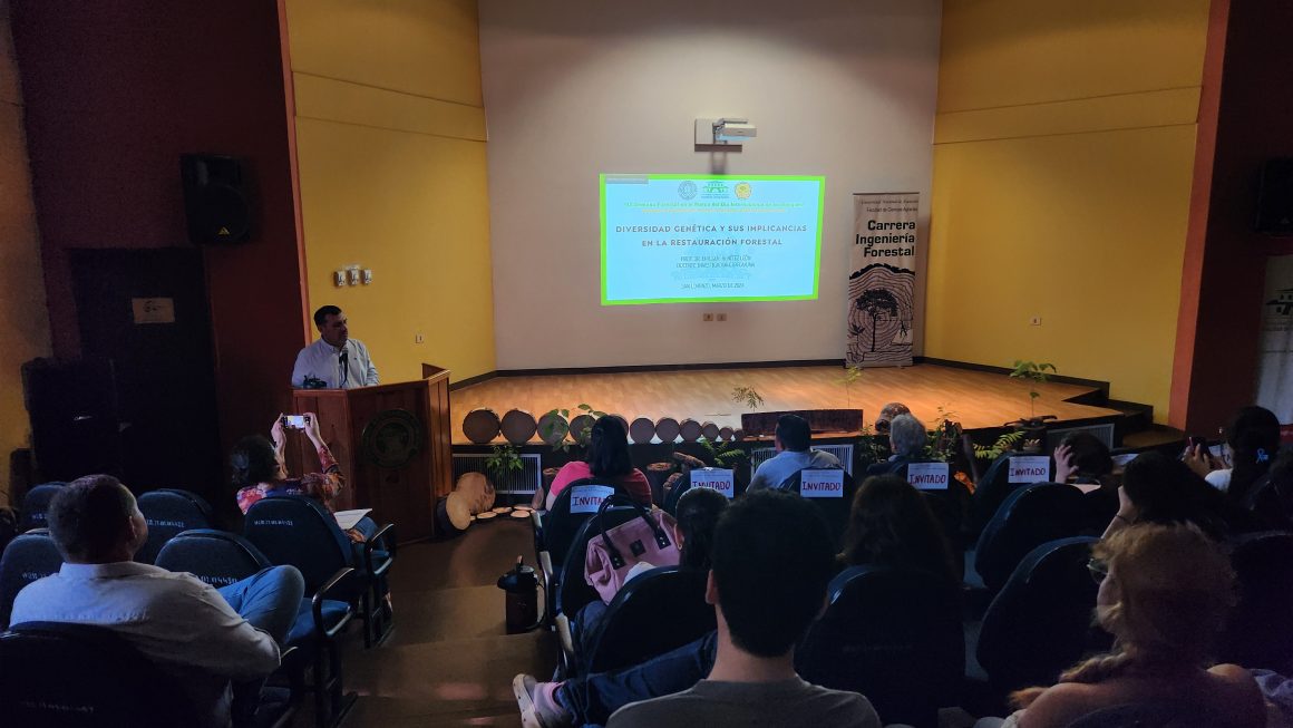 Continúa la IX Semana Forestal en la FCA/UNA