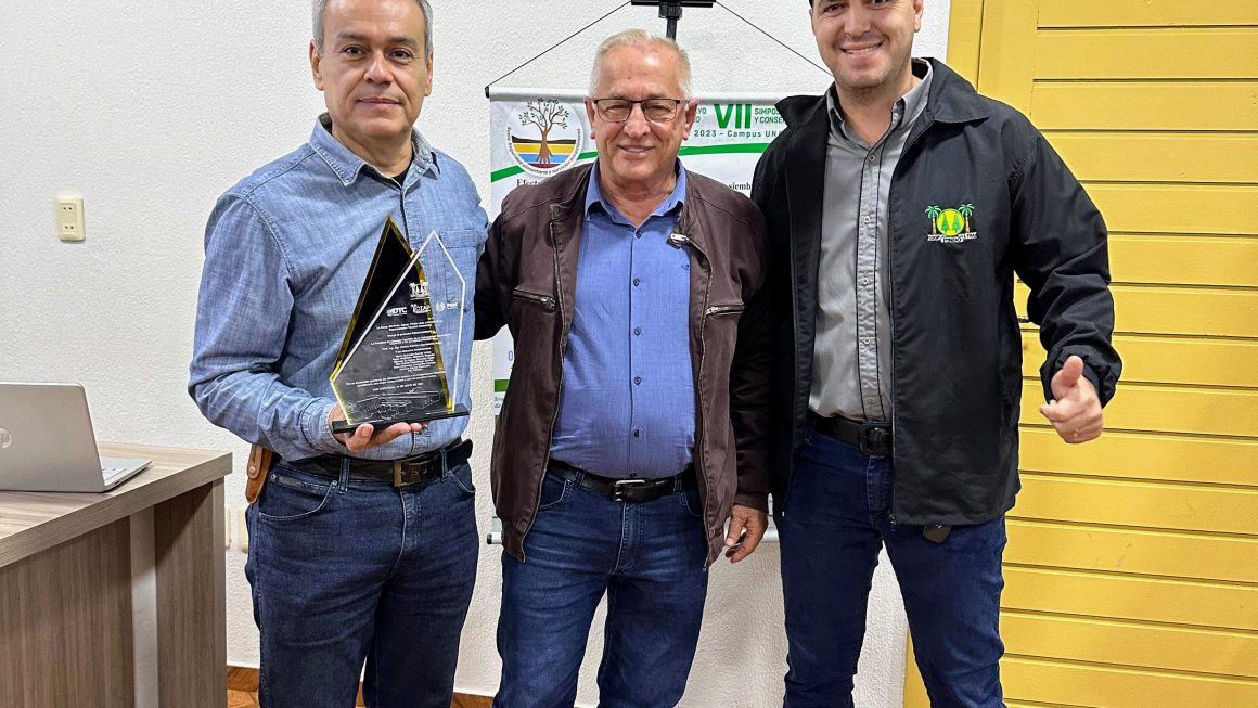 Investigaciones de alumnos de la FCA/UNA sobre manejo de suelos fueron presentadas en Alto Paraná