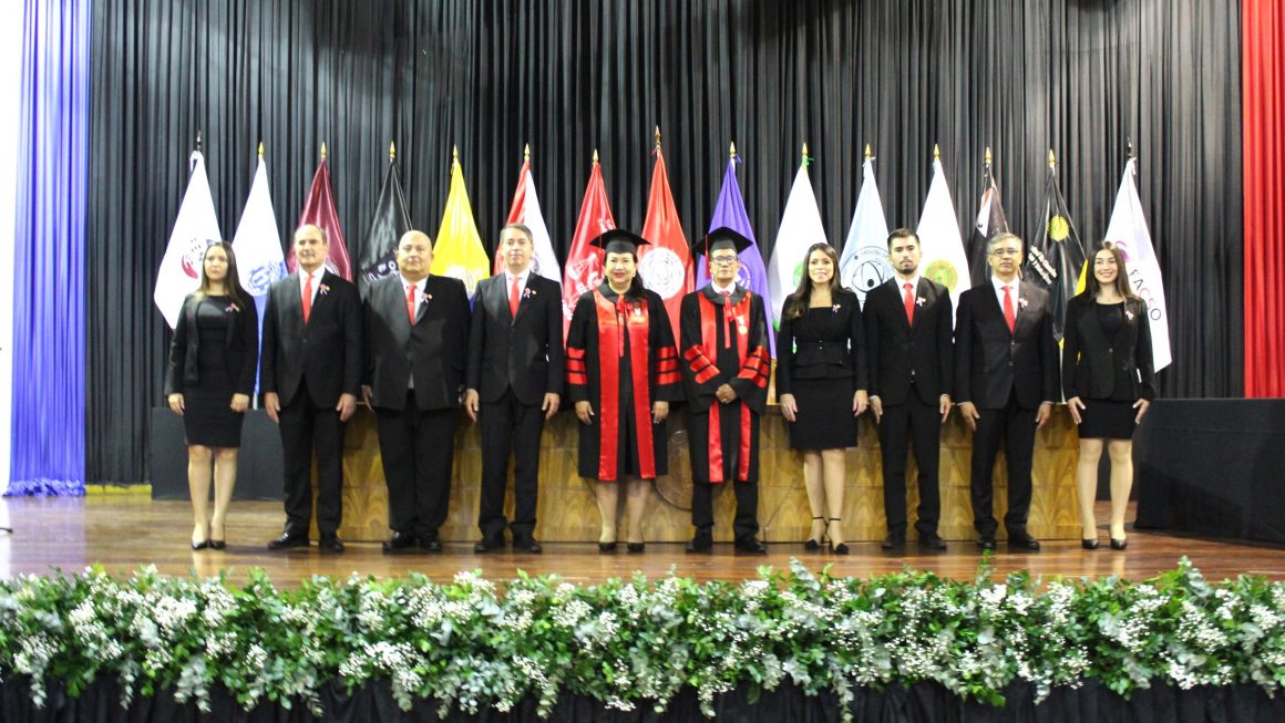 Ceremonia de Toma de Posesión de Rectora y Vicerrector de la UNA