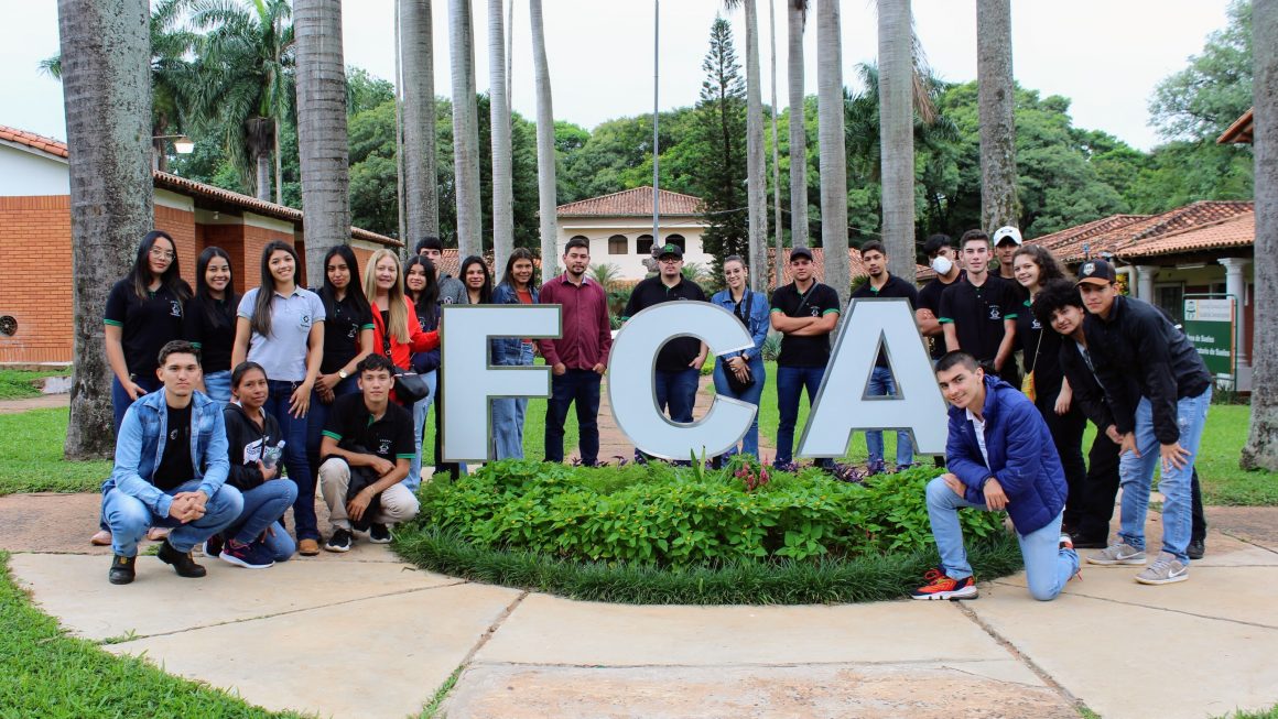 Estudiantes de la Filial Pedro Juan Caballero visitaron la Casa Matriz de la FCA/UNA