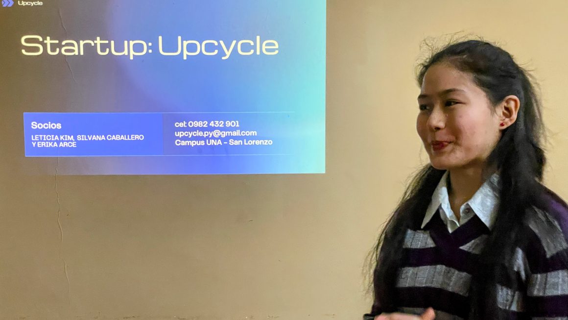 Estudiantes emprendedores presentan propuestas de negocios