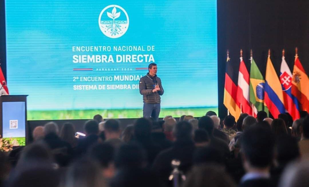 Estudiantes de la FCA/UNA brindaron apoyo logístico en el Encuentro Nacional e Internacional de Siembra Directa 2024