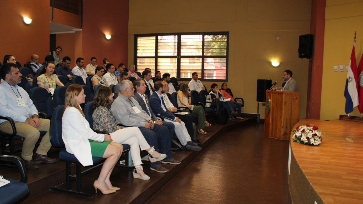 Seminario sobre Digitalización en la Agricultura con enfoque Agroecológico en la FCA/UNA