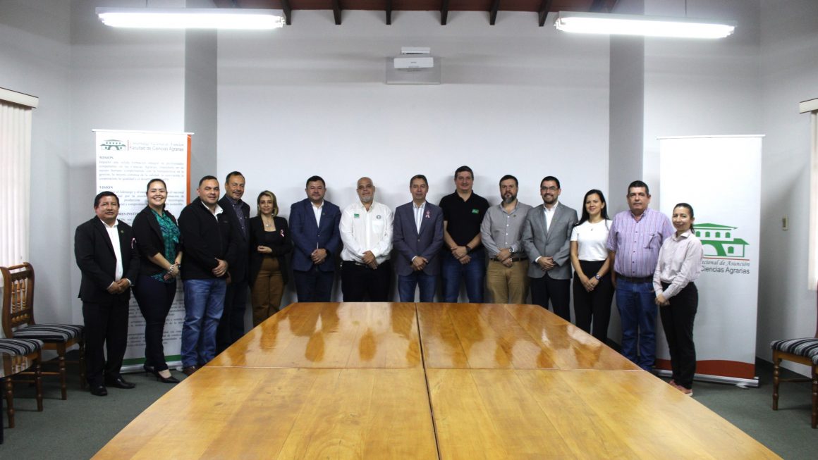 Acto de posesión de cargo de nuevos directores y coordinadores