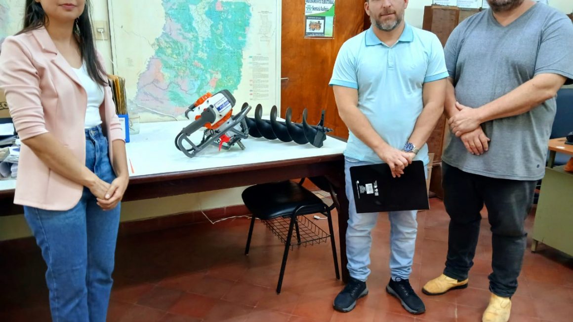 La FCA/UNA recibió la donación de una perforadora de suelo