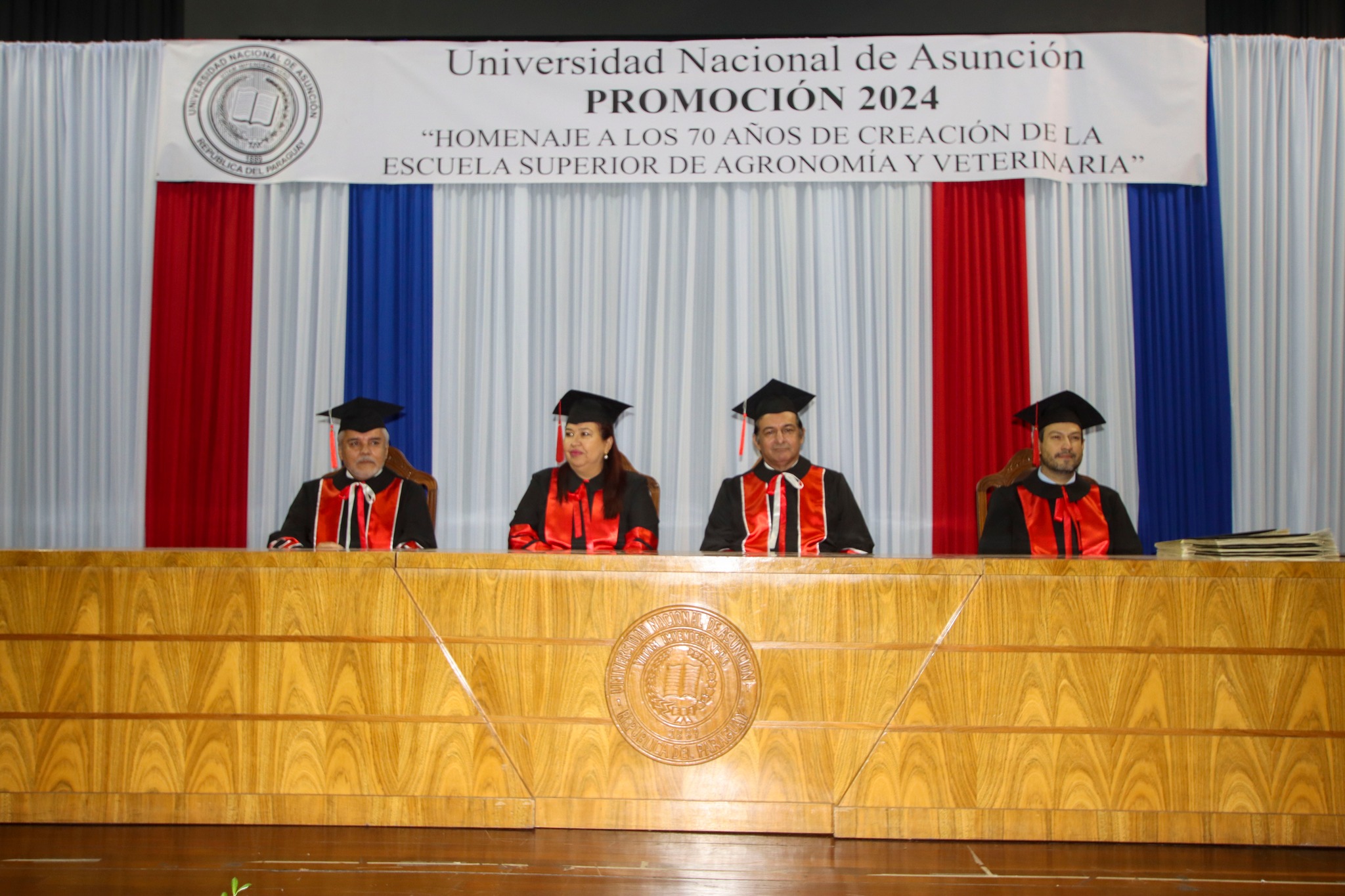 Promoción 2024 de la UNA en homenaje a la creación de la FCA/UNA ...