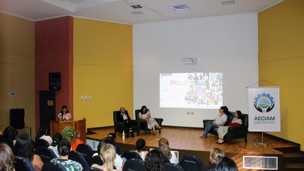 Realizaron Conversatorio en Homenaje a Mujeres Influyentes en el Ámbito Ambiental