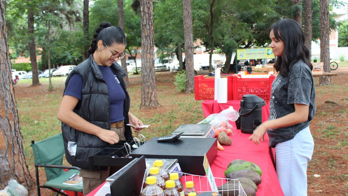 “Un supermercado de 157 hectáreas con 10.000 clientes”