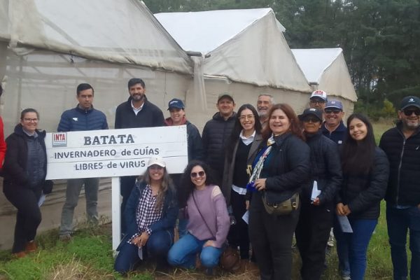 Estudiantes de la Maestría en Producción Vegetal en gira de estudios internacional