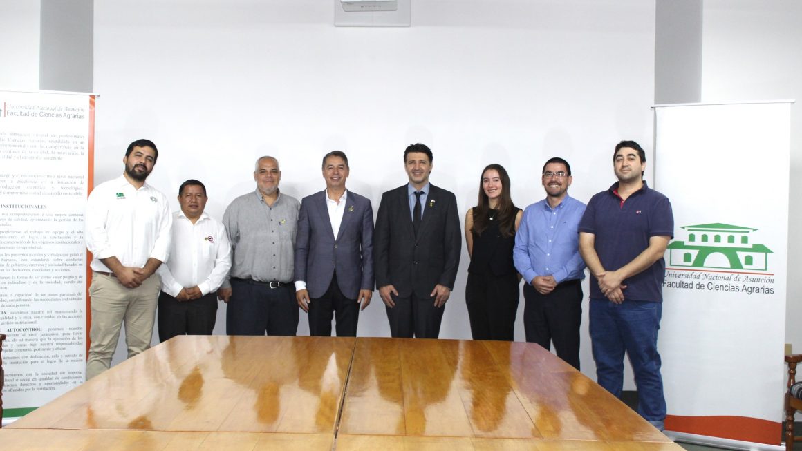 La FCA/UNA recibió al Embajador de Israel en Paraguay