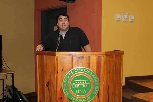 Seminario: “Importancia de la Iniciación Científica durante la Graduación”    Facultad de Ciencias Agrarias – UNA