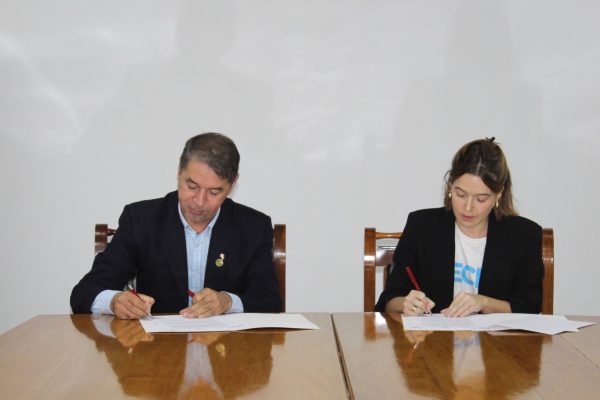 FCA/UNA y Techo firmaron Convenio