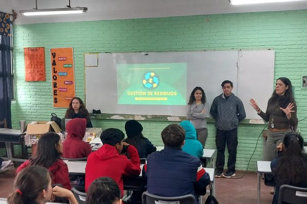 Estudiantes de la FCA/UNA lideran jornada ambiental en Capiatá