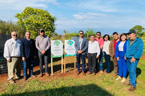 Inauguran tanques elevados modelo IFMS para crianza de peces en la Filial Pedro Juan Caballero de la FCA/UNA
