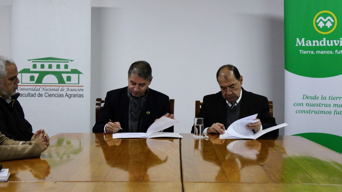 FCA/UNA y Cooperativa Manduvira firman Convenio Marco de Cooperación Interinstitucional