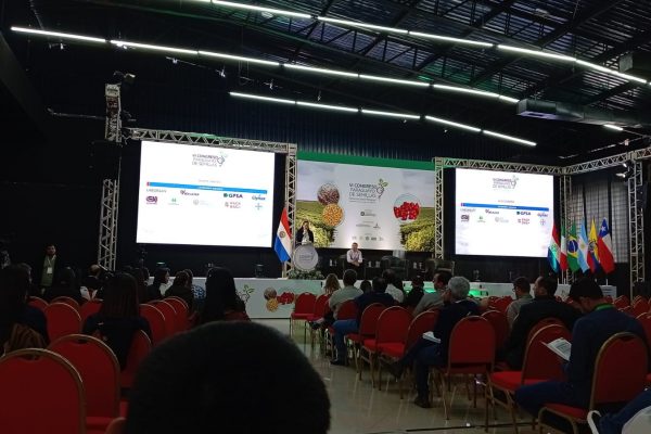 Destacada participación de la FCA/UNA en el VI Congreso Paraguayo de Semillas