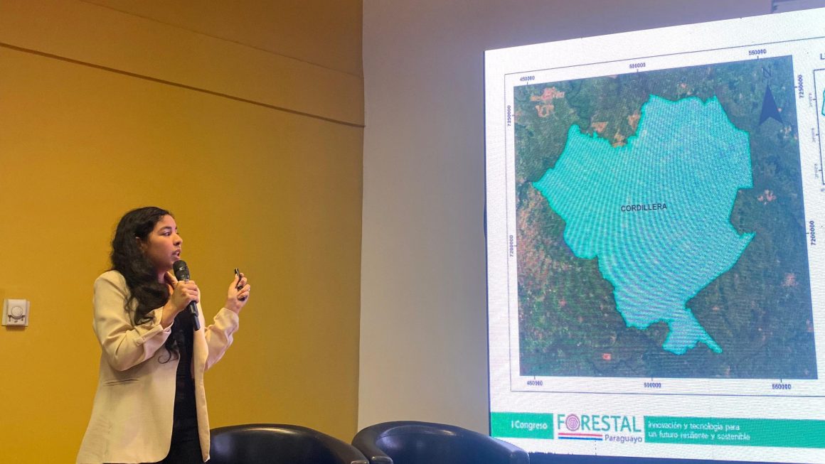 Conferencias Paralelas y Sesión de Pósteres dieron un marco científico al inicio del I Congreso Forestal Paraguayo