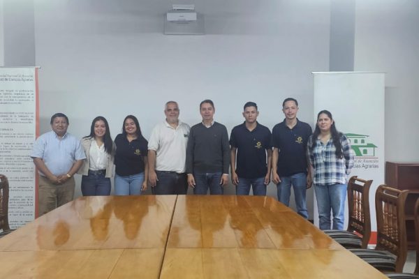 La FCA/UNA recibió a estudiantes de Brasil para realizar pasantías