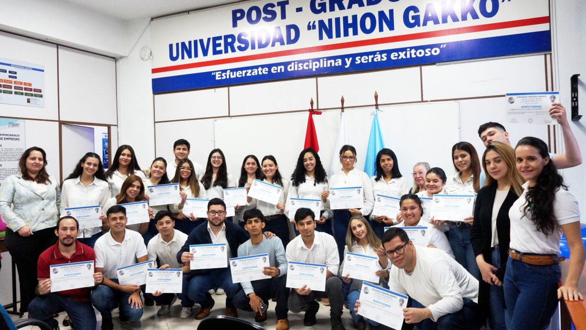 Estudiantes de la FCA/UNA participaron como jurado en Feria de Ciencias