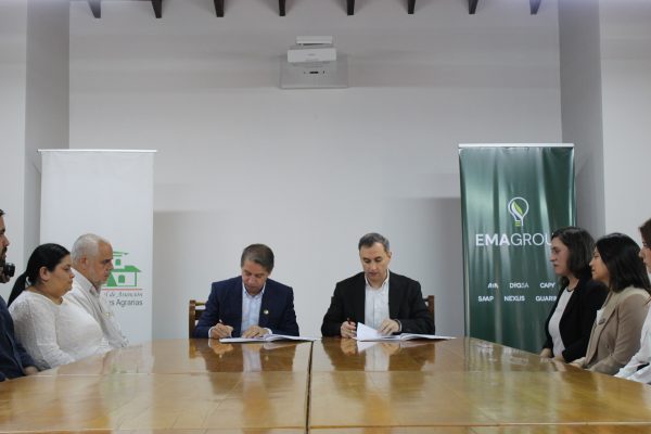 La FCA/UNA firma Convenios de Cooperación con NEXUS y CAPY EMA GROUP