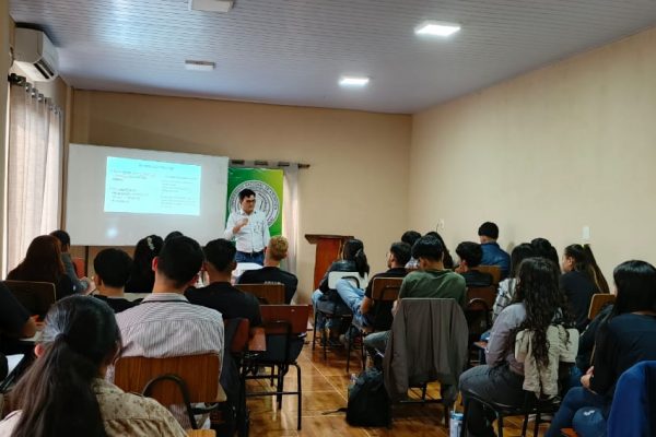 La FCA/UNA, Filial Boquerón fomenta la excelencia investigativa a través de su Taller sobre Desarrollo de Competencias