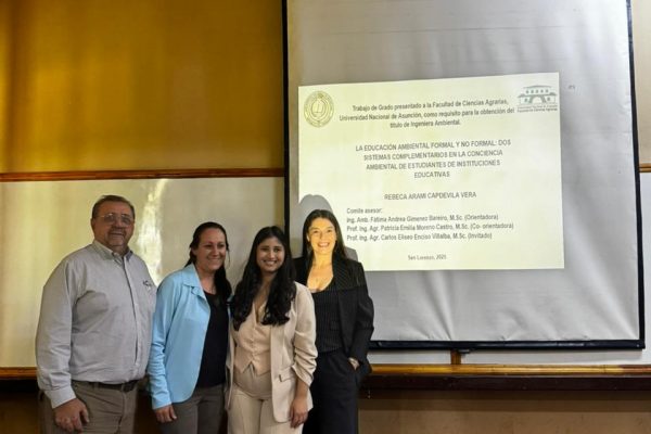 La Carrera Ingeniería Ambiental de la FCA/UNA llegó a la Tesis N° 800