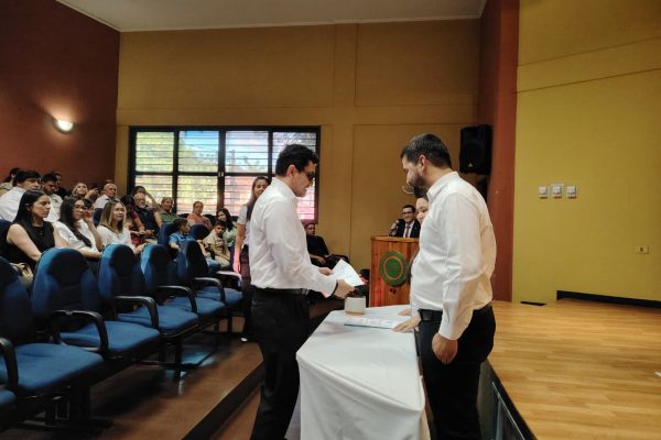 La FCA/UNA entregó certificados a nuevos especialistas en Didáctica Universitaria