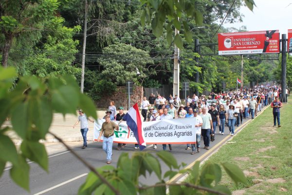 Docentes, funcionarios y estudiantes de la FCA/UNA alzaron la voz de la ciencia en el debate sobre la reforma de la Caja Fiscal