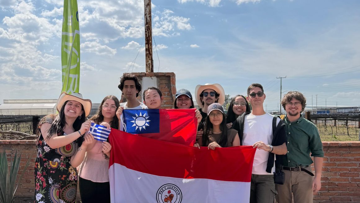 Estudiantes de la FCA/UNA participaron en reunión internacional de IAAS en México