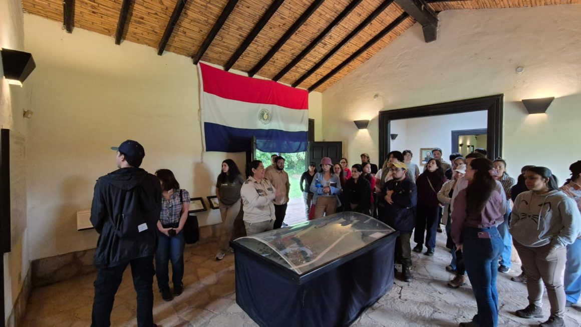 Estudiantes de Forestal y Ecología Humana conmemoraron el Día de la Tierra en el Parque Nacional Ybycuí