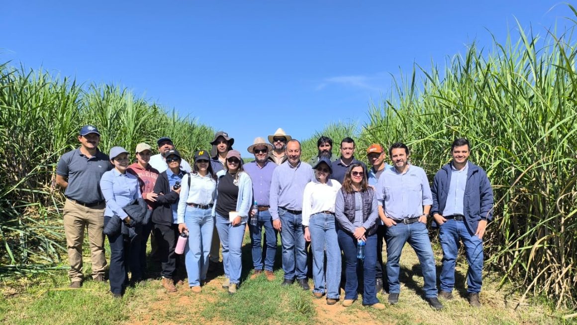 Gira de estudios a la empresa AZPA de estudiantes de la Maestría en Producción Vegetal
