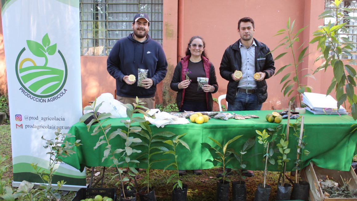 Feria impulsada por la FCA/UNA promovió espacios de comercialización y vinculación