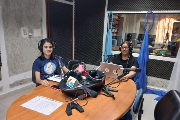 Docentes de la FCA/UNA ofrecieron charlas en el programa radial “Cuidemos la Casa Común”
