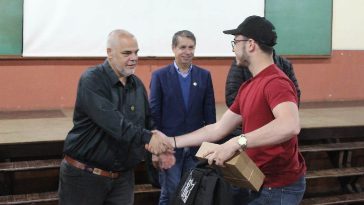 La FCA/UNA recibe a los nuevos estudiantes del año lectivo 2026