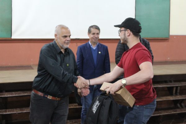 La FCA/UNA recibe a los nuevos estudiantes del año lectivo 2026