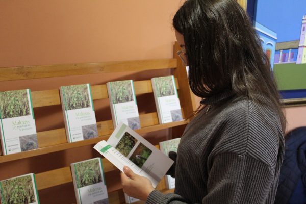 Presentaron el libro “Malezas en pasturas de Paraguay” en la FCA/UNA