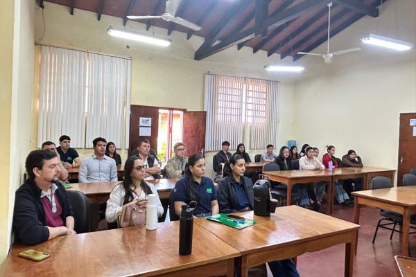 Socialización de resultados de investigación en la FCA/UNA Filial Caazapá