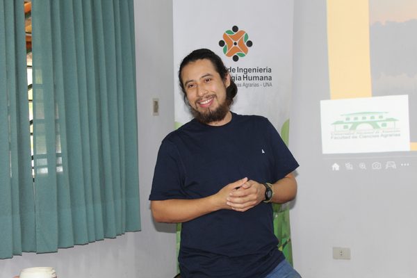 Estudiantes de Ecología Humana de la FCA/UNA expusieron sobre sus proyectos de investigación en comunidades