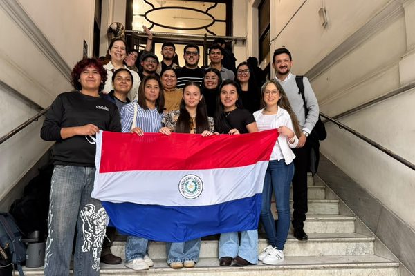 Estudiantes y docentes de la FCA/UNA presentaron experiencias de extensión universitaria en congreso internacional
